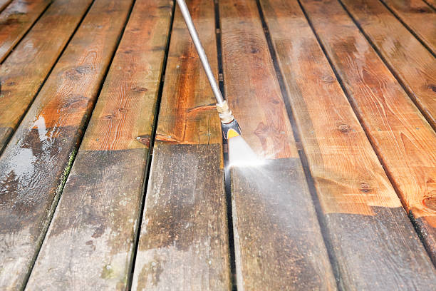 Best Graffiti Removal  in Puyallup, WA
